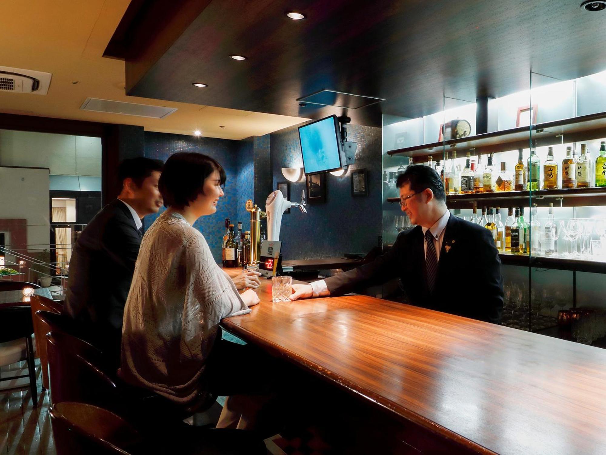 Premier Hotel -Tsubaki- Sapporo Extérieur photo A bar in Tokyo