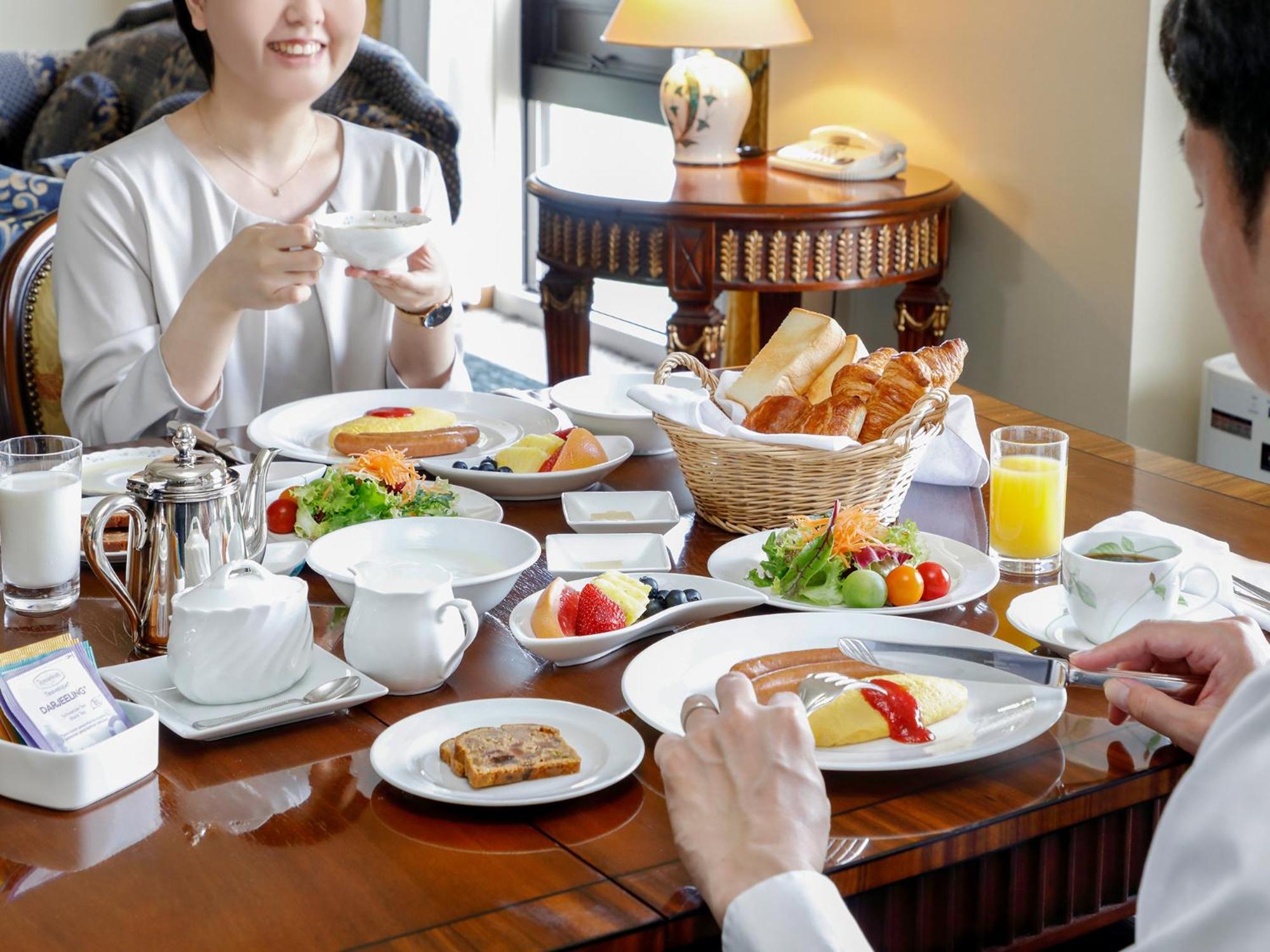 Premier Hotel -Tsubaki- Sapporo Chambre photo A breakfast buffet at a hotel