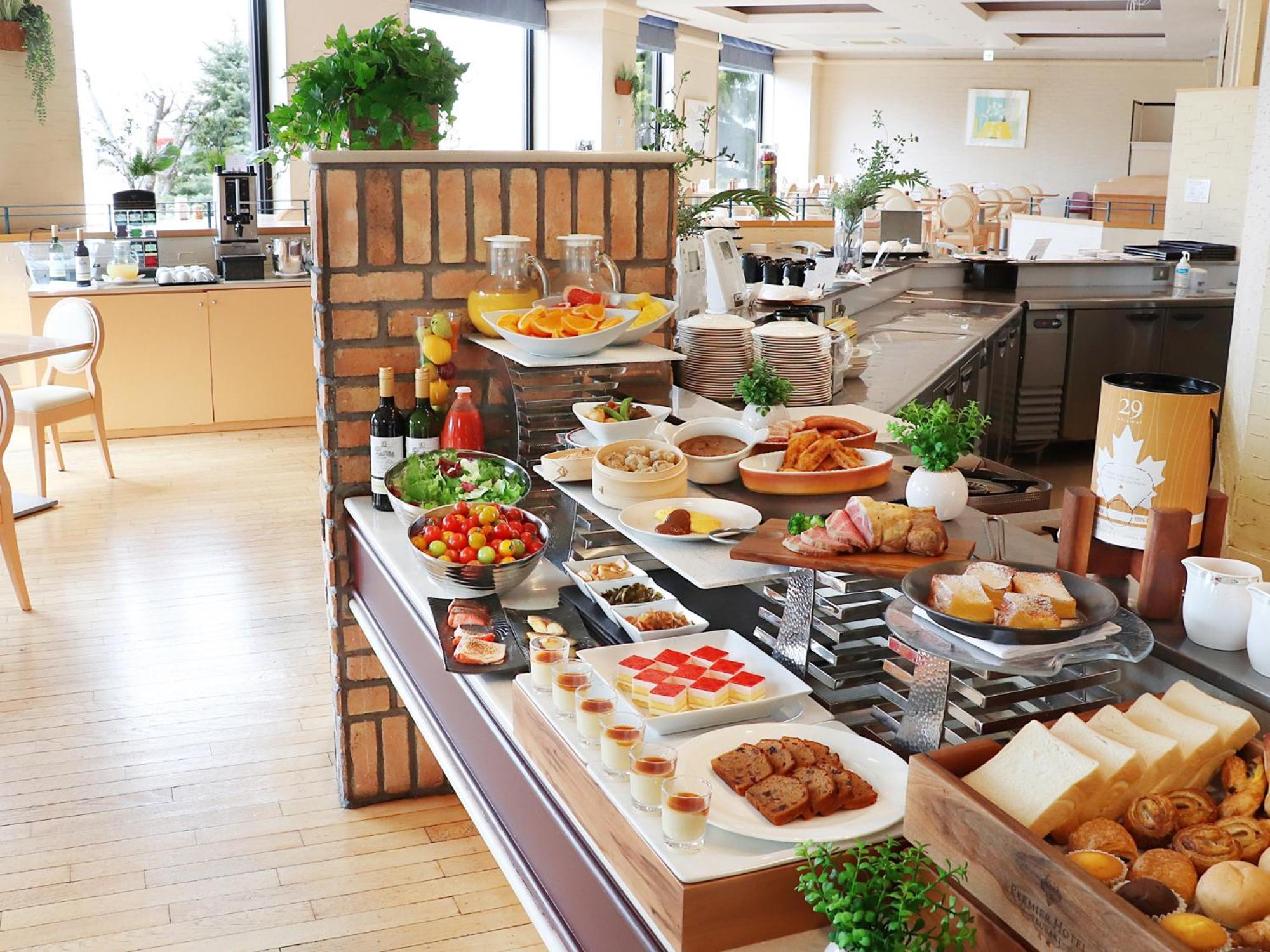 Premier Hotel -Tsubaki- Sapporo Extérieur photo A buffet at a hotel
